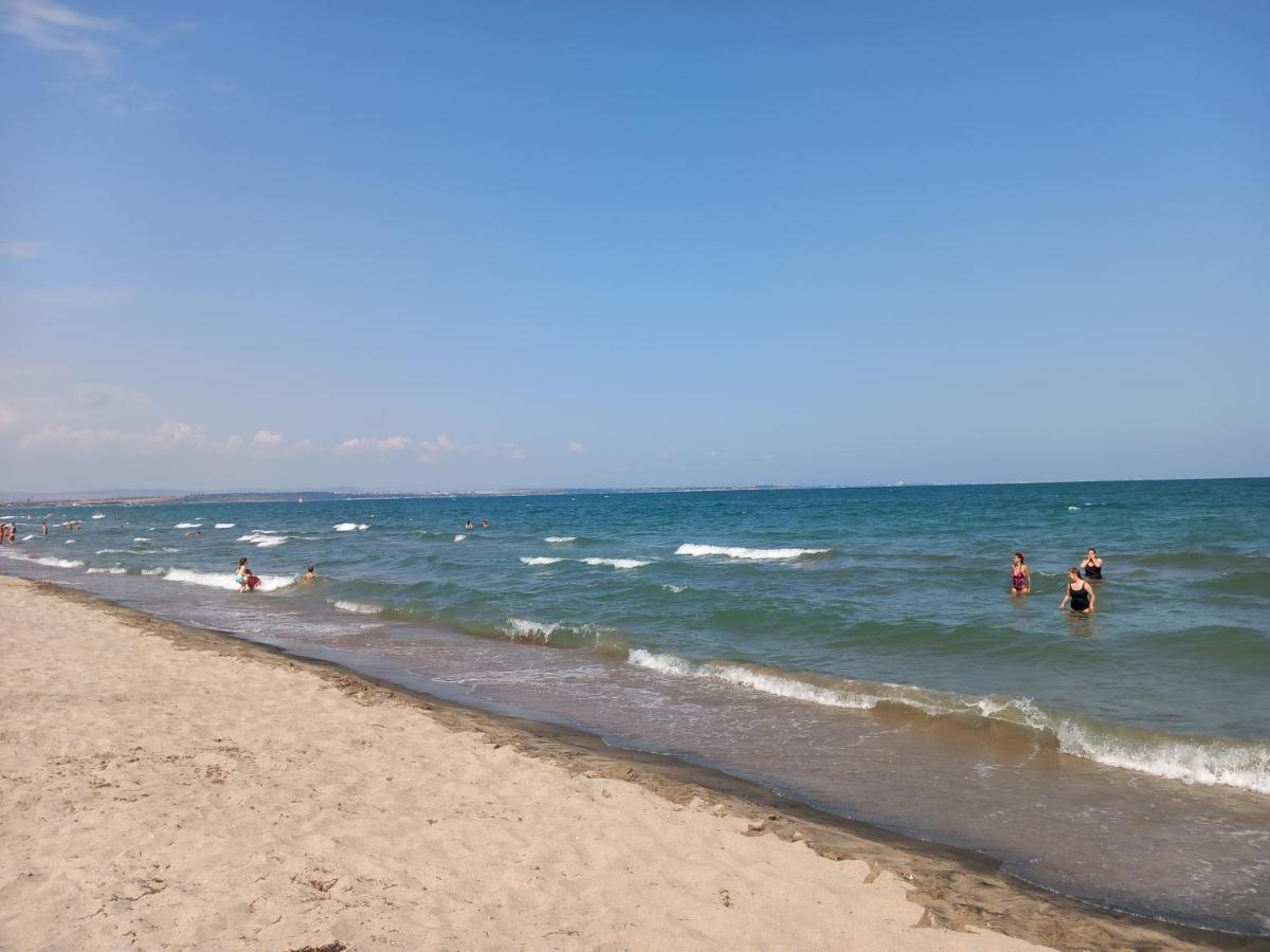 Sea Central Apartment Burgas Екстер'єр фото