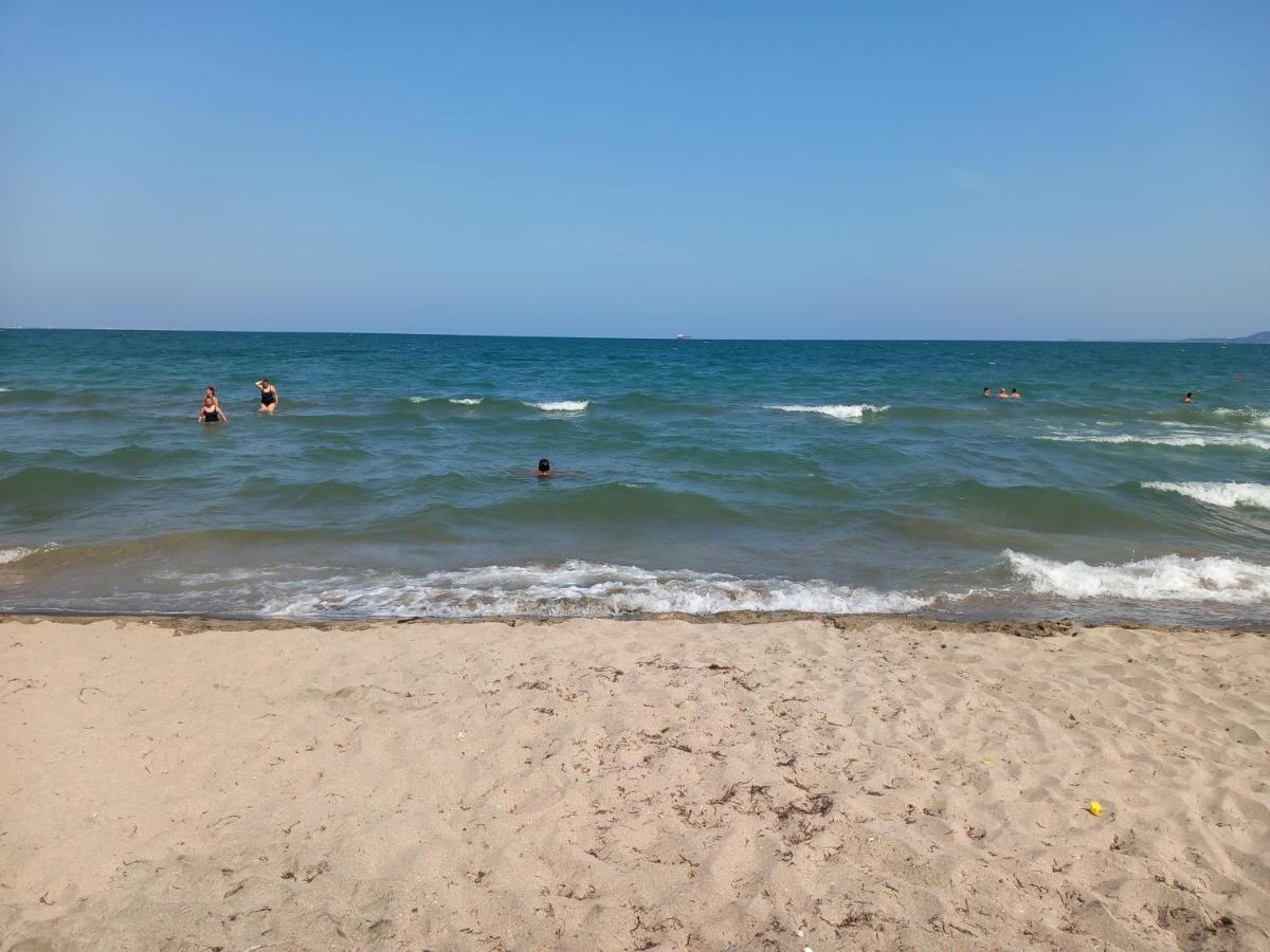 Sea Central Apartment Burgas Екстер'єр фото