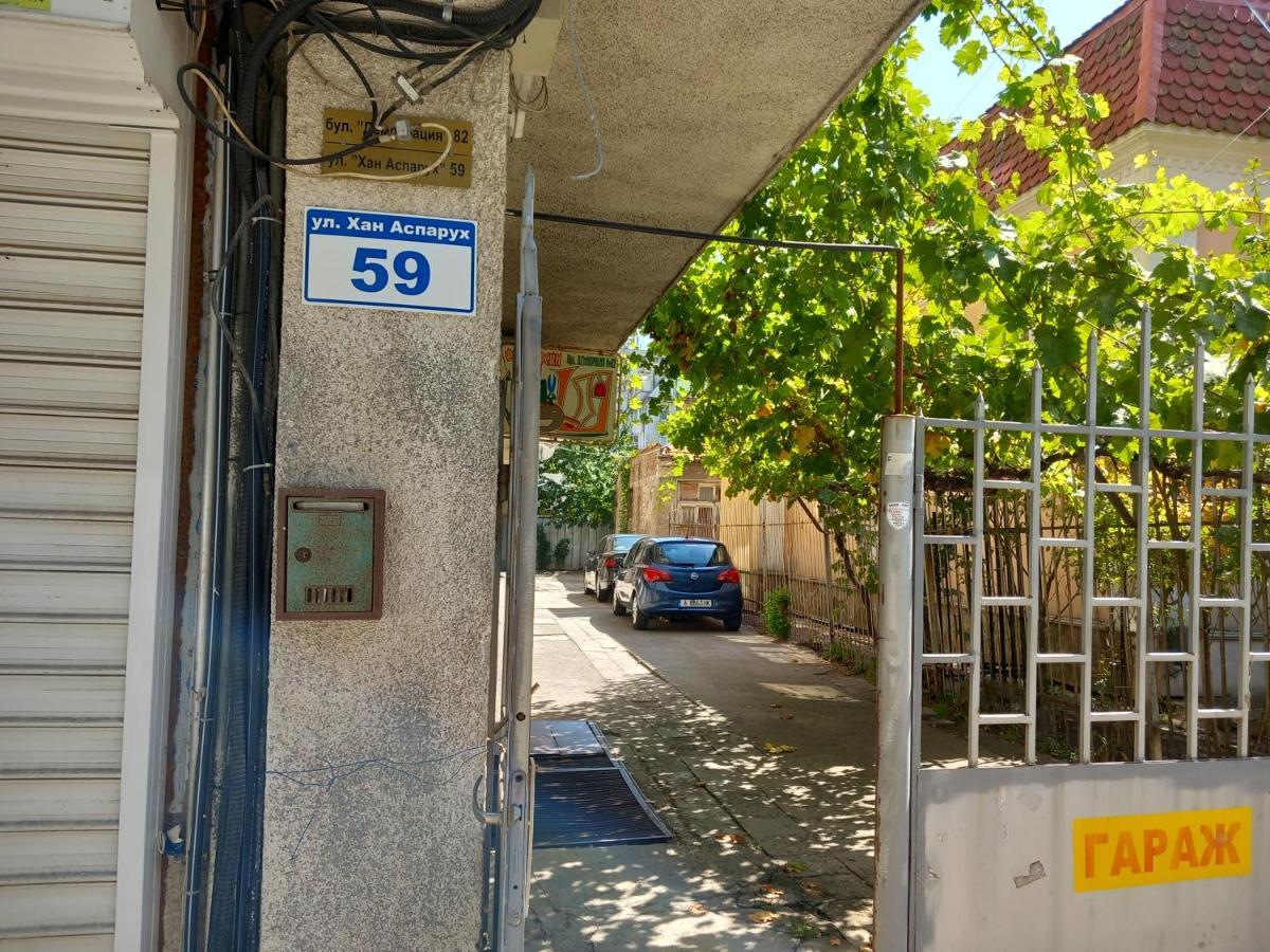 Sea Central Apartment Burgas Екстер'єр фото